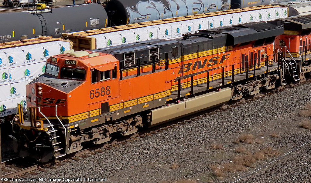 BNSF 6588